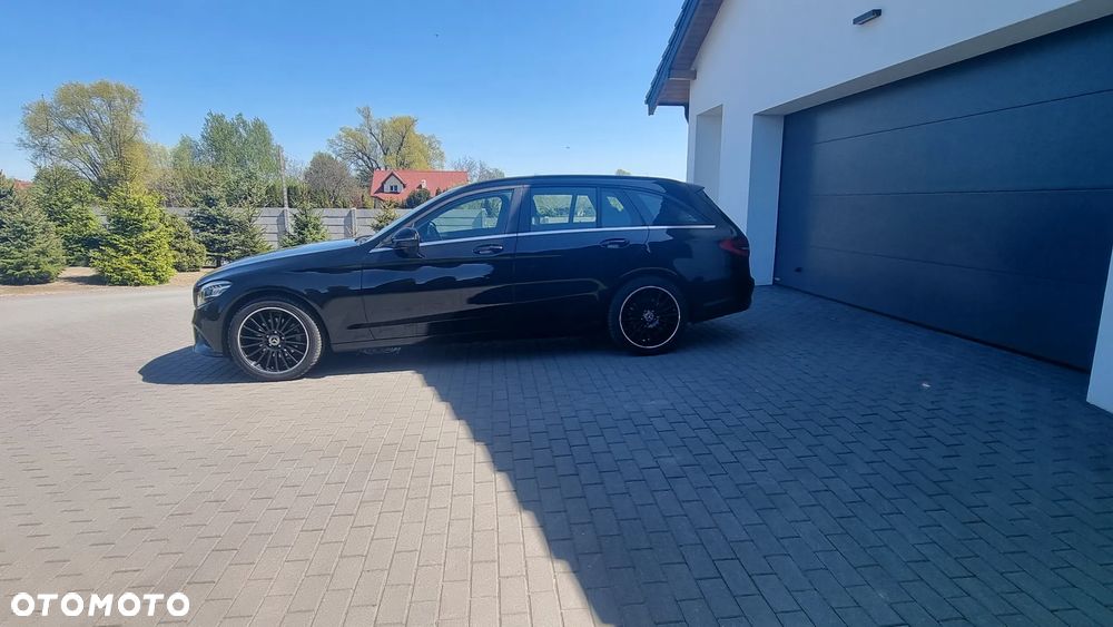 Mercedes-Benz Klasa C 220 d 9G-TRONIC - 13
