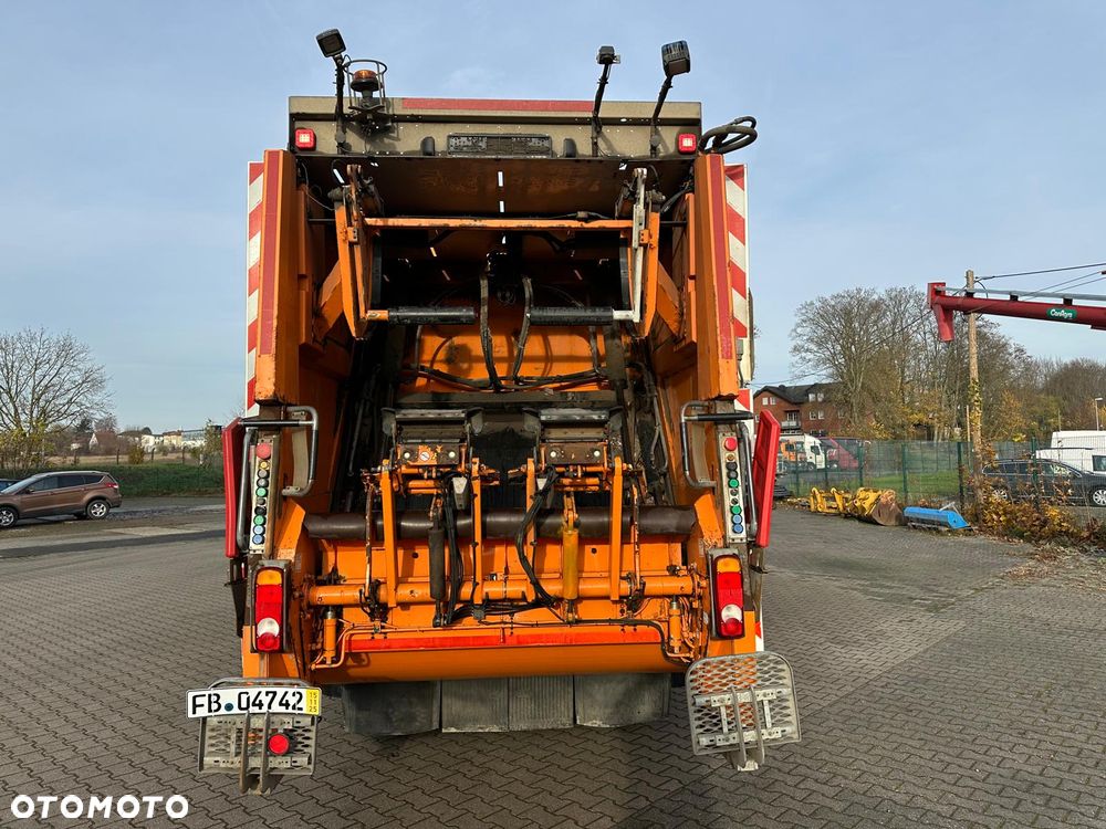 MAN TGS 26.360 Euro 6 ZOELLER MEDIUM 25 m z DE - 10