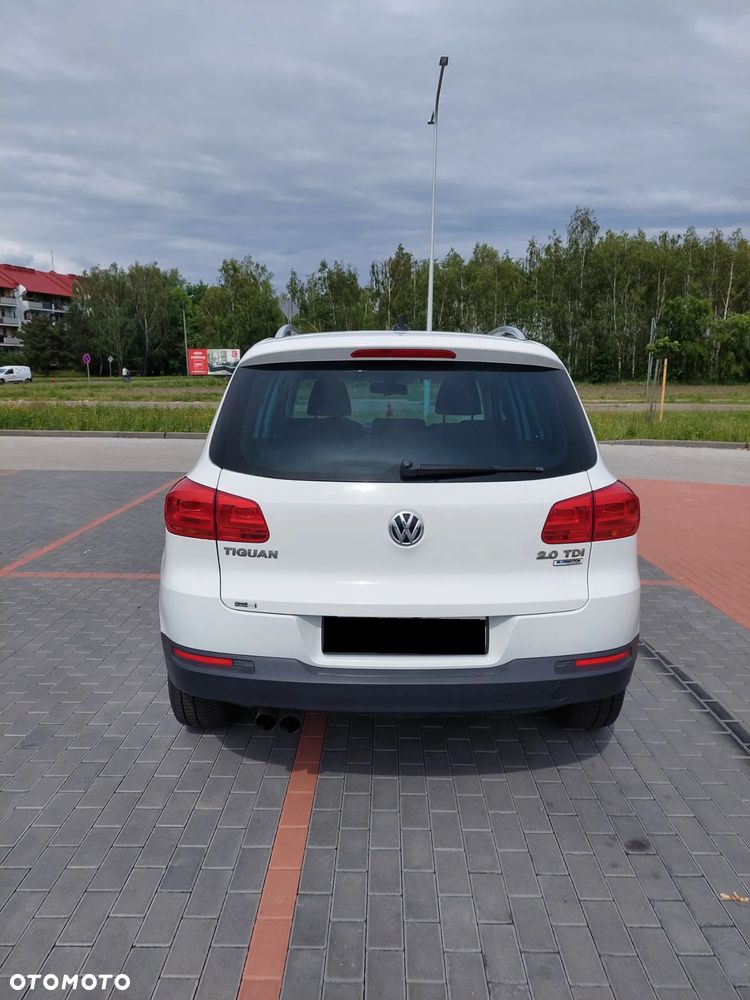 Volkswagen Tiguan 2.0 TDI DPF BlueMotion Technology Exclusive - 4