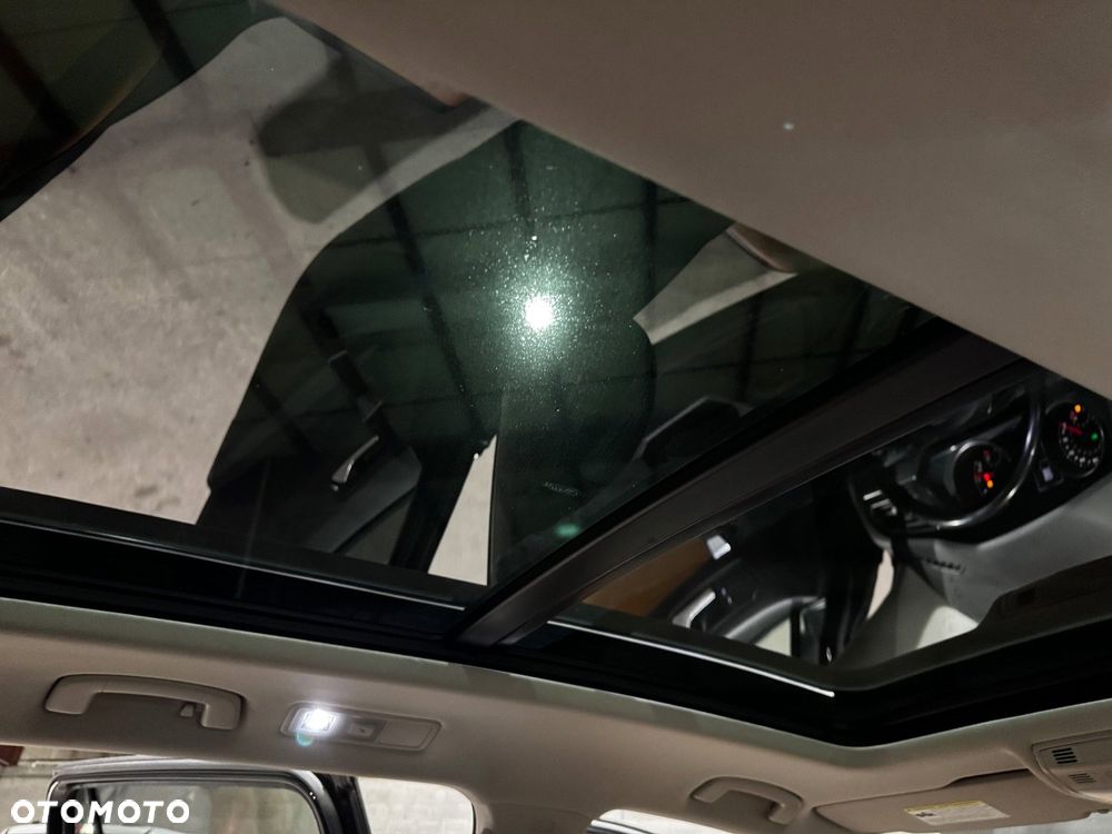 Volkswagen Tiguan - 11