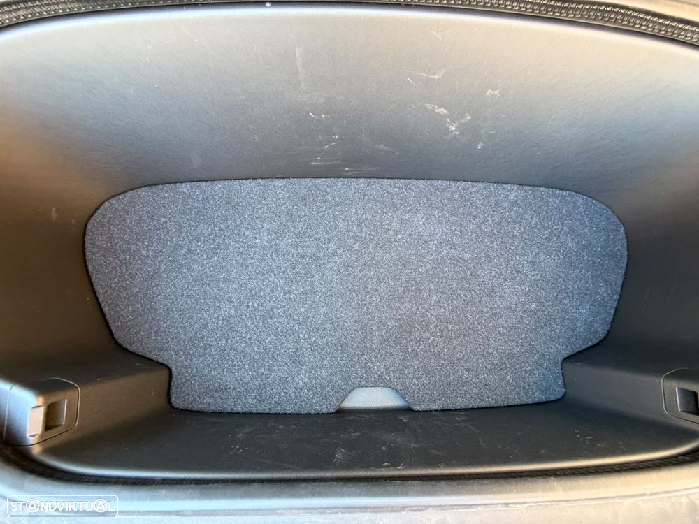 Volvo C40 Recharge Extended Range Plus - 11