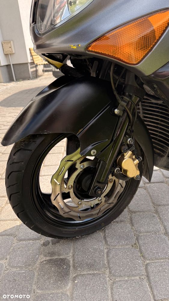 Yamaha Tmax - 4