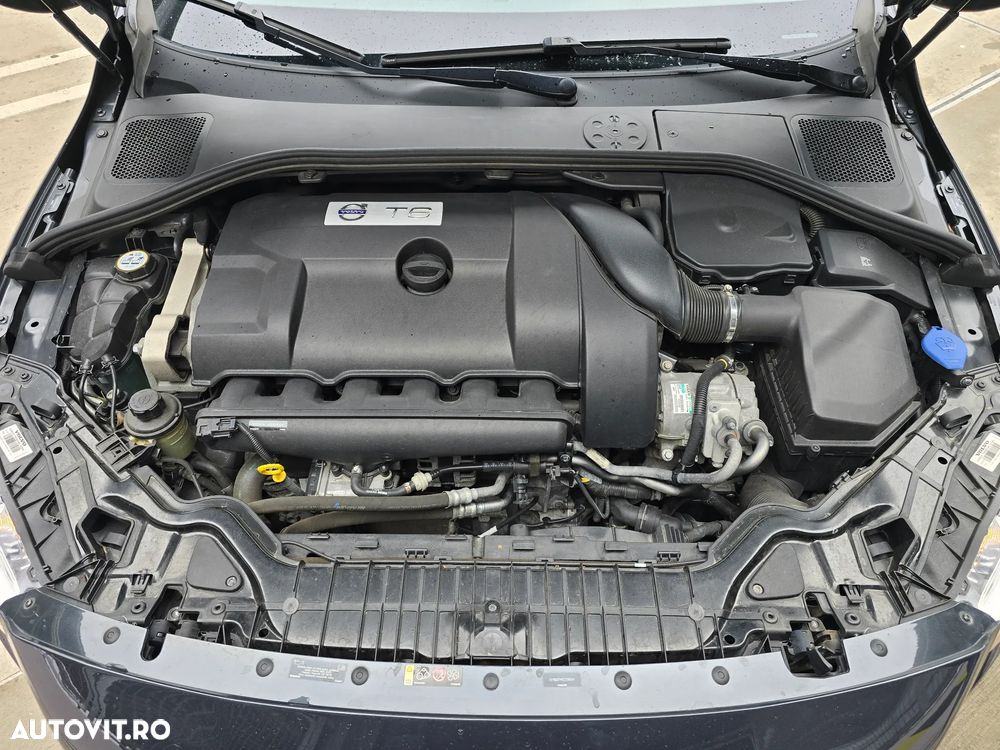 Volvo S60 T6 AWD Summum - 33