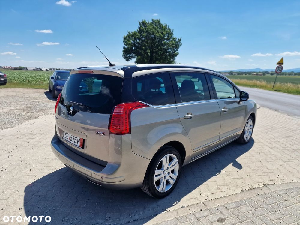 Peugeot 5008 1.6 HDi Premium - 9