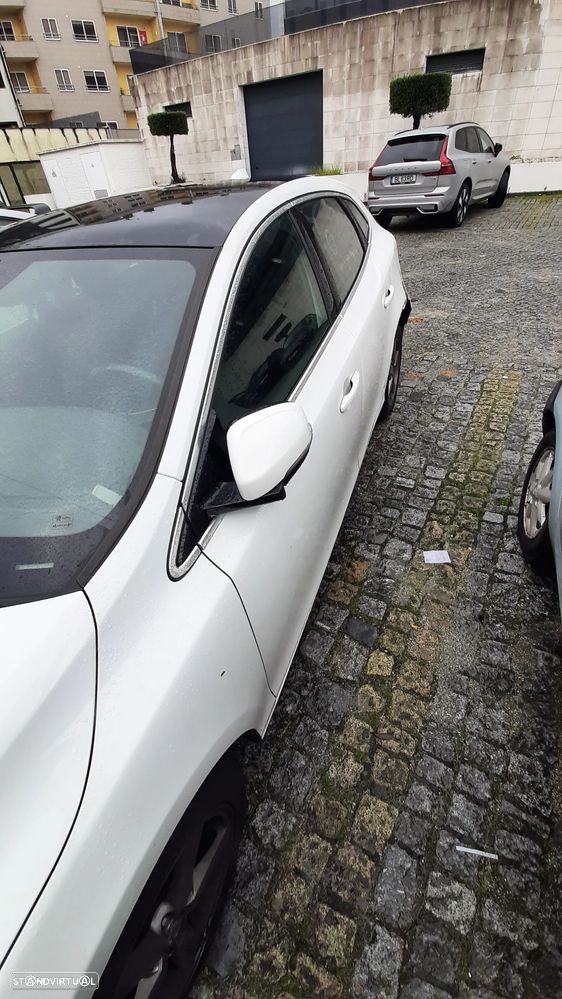 Volvo V40 D2 Momentum - 10