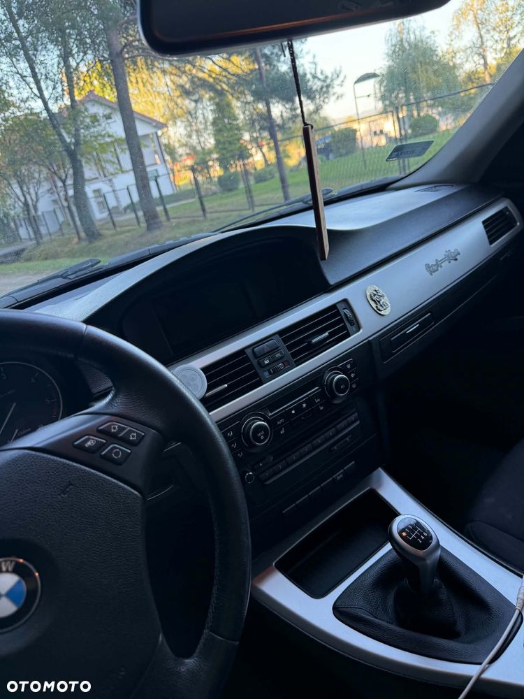 BMW Seria 3 320d - 11