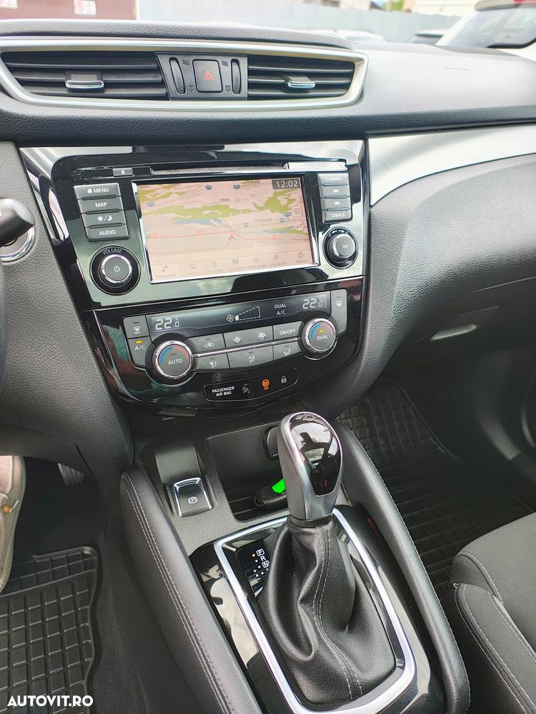 Nissan Qashqai 1.3 DIG-T DCT N-CONNECTA - 21