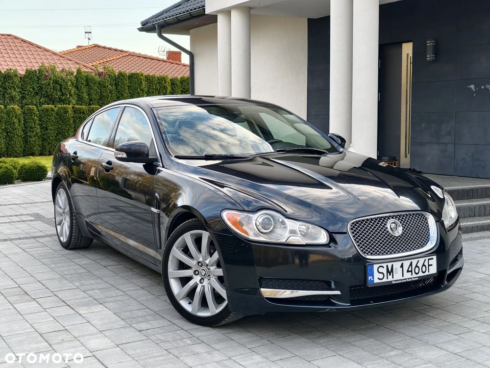 Jaguar XF 2.7 V6 D Luxury - 16