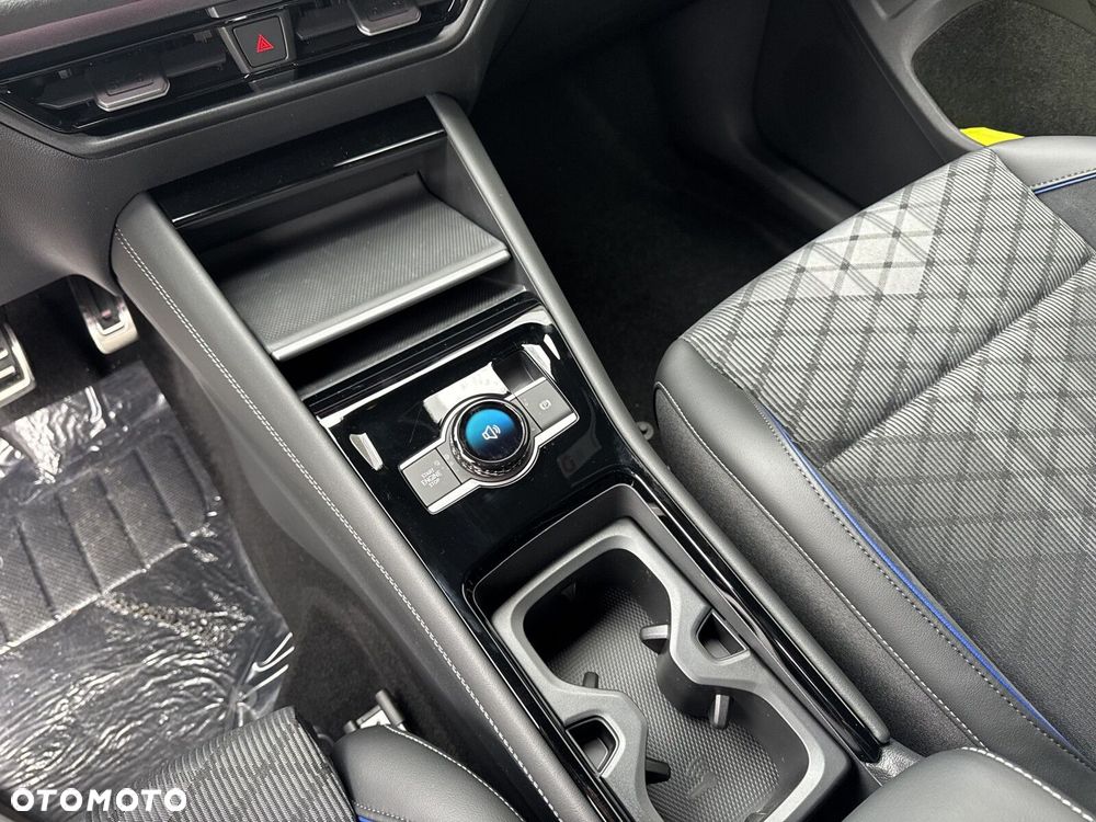 Volkswagen Tiguan - 15