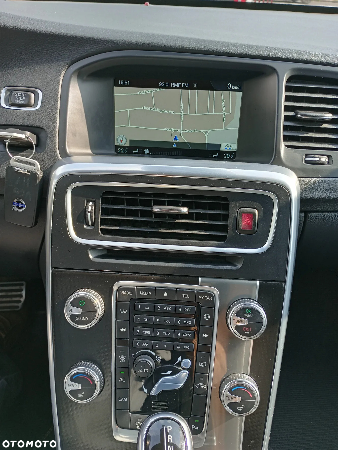 Volvo V60 D5 AWD R-Design Summum - 22