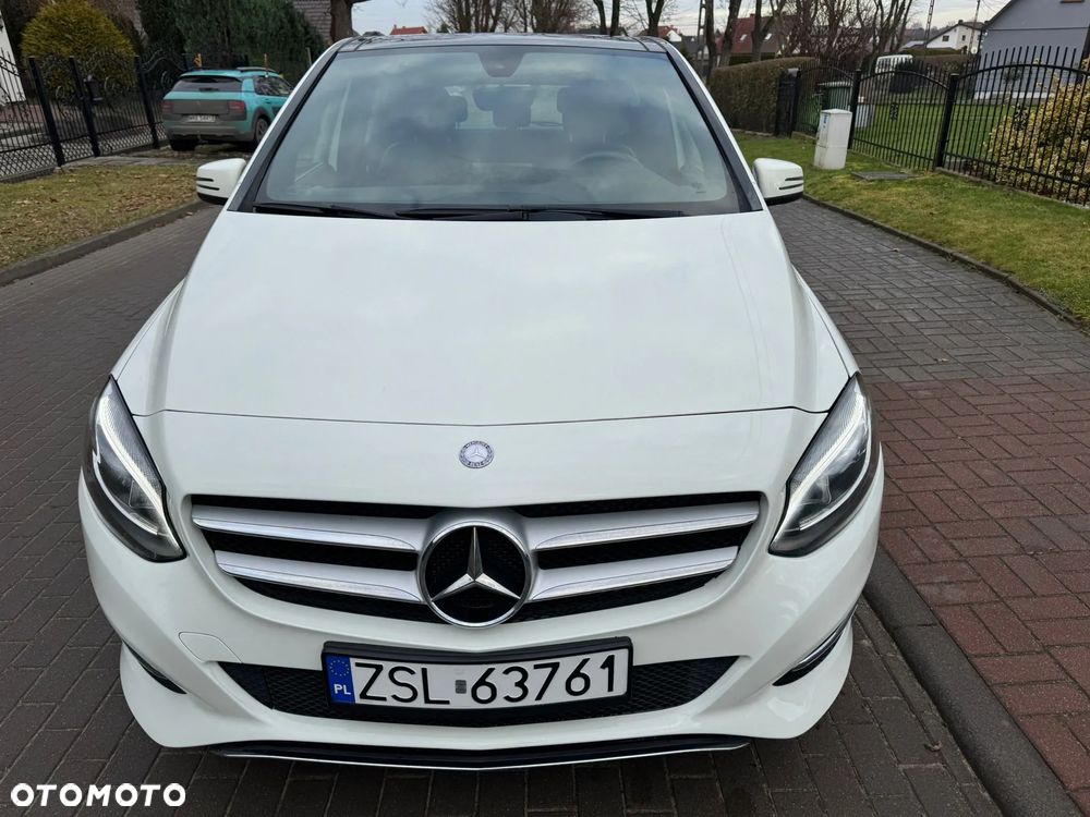 Mercedes-Benz Klasa B 250 4Matic 7G-DCT UrbanStyle Edition - 8