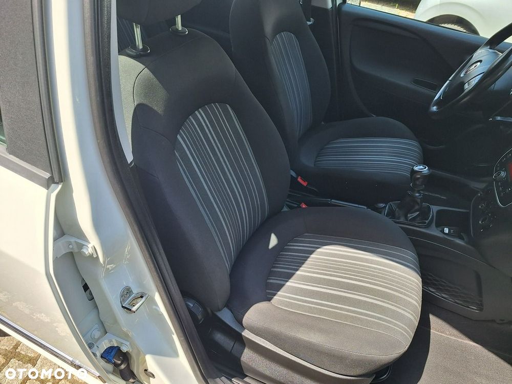 Fiat Punto Evo - 16