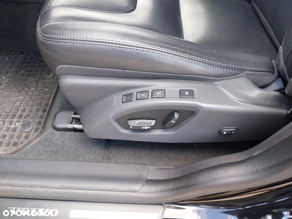 Volvo XC 60 - 18