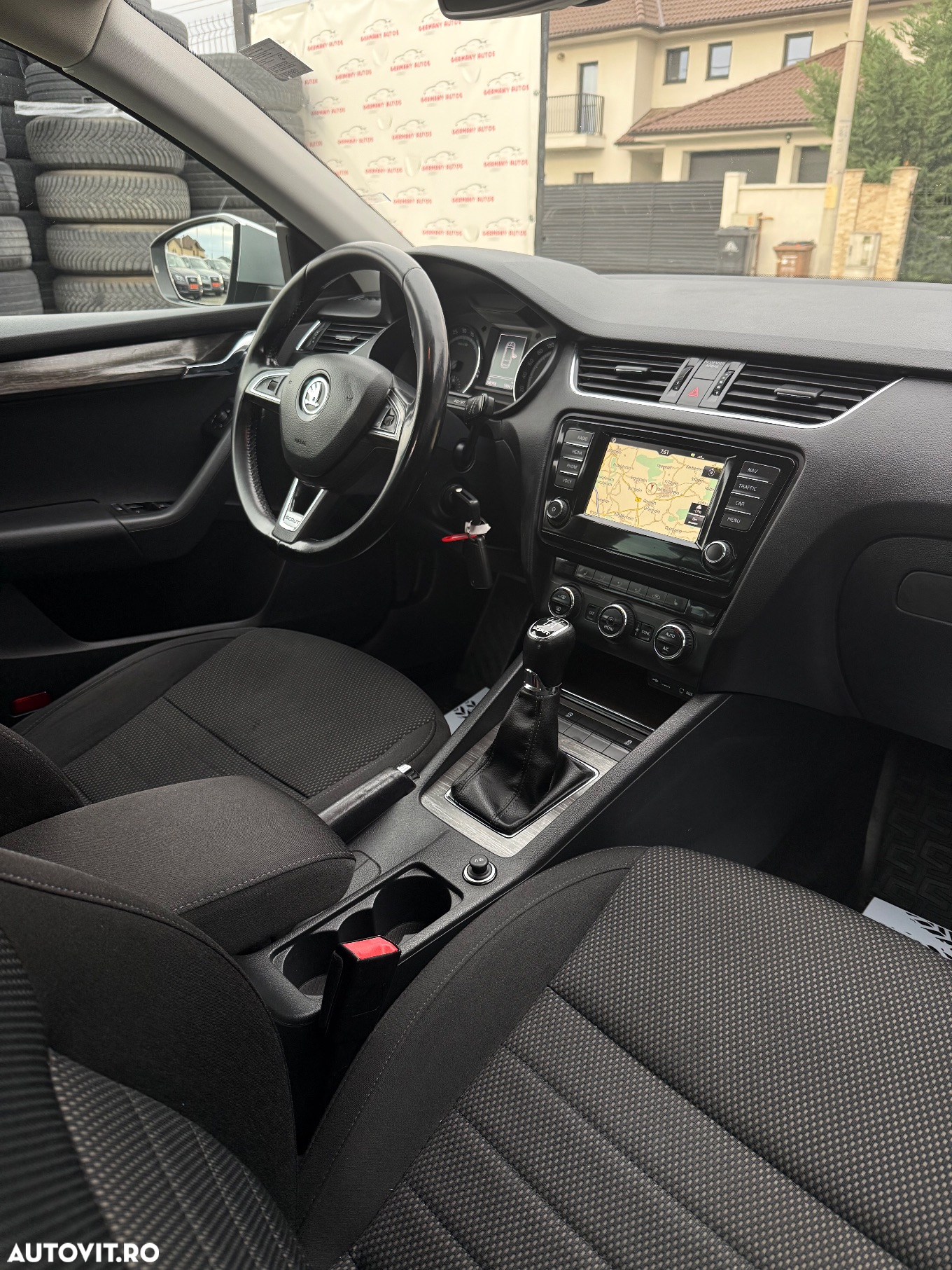 Skoda Octavia 2.0 TDI 4x4 Scout - 11