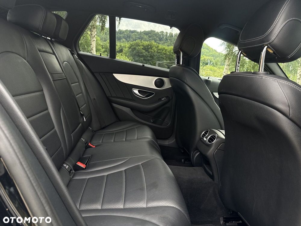 Mercedes-Benz Klasa C 200 7G-TRONIC - 35