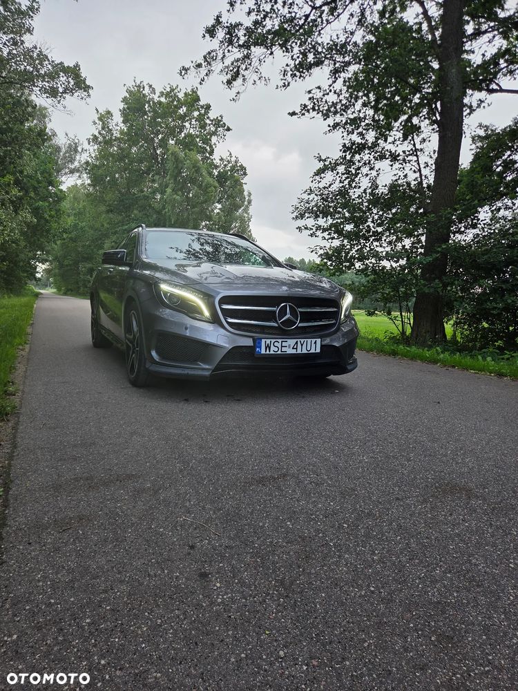 Mercedes-Benz GLA 220 CDI 4-Matic - 2