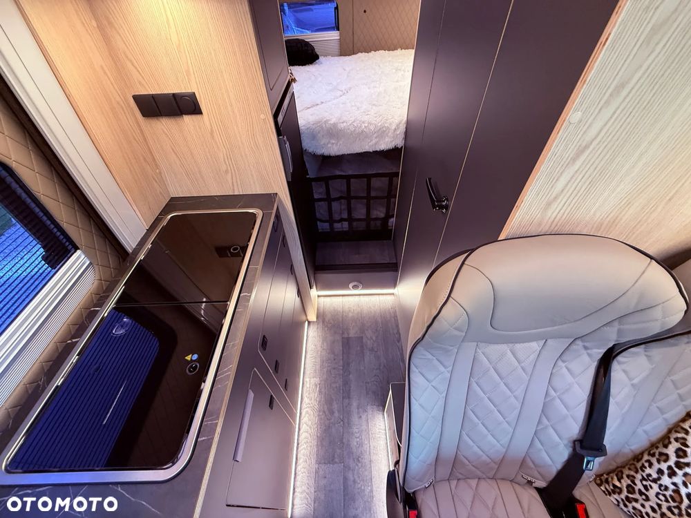 Mercedes-Benz SPRINTER - 9