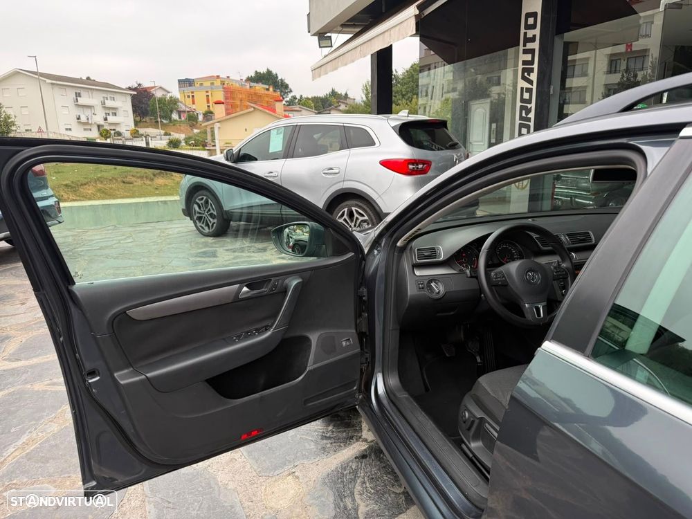 VW Passat Variant 1.6 TDI BlueMotion - 8