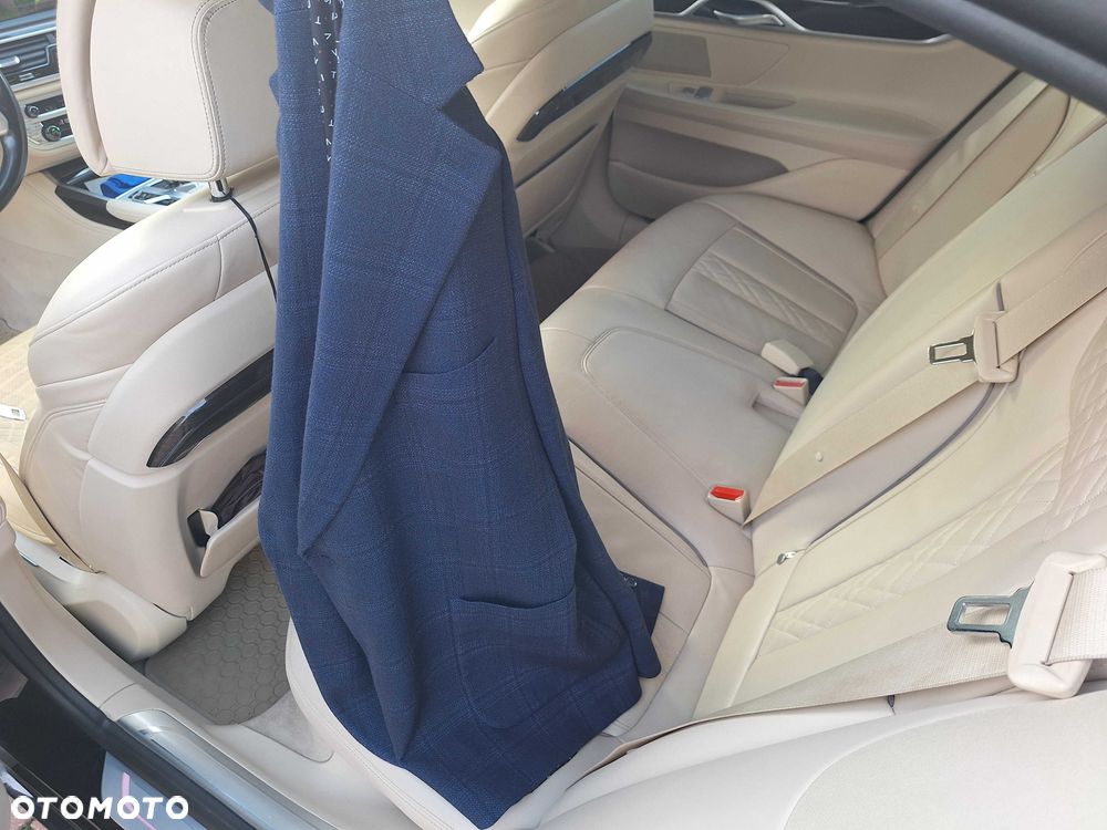 BMW Seria 7 - 9