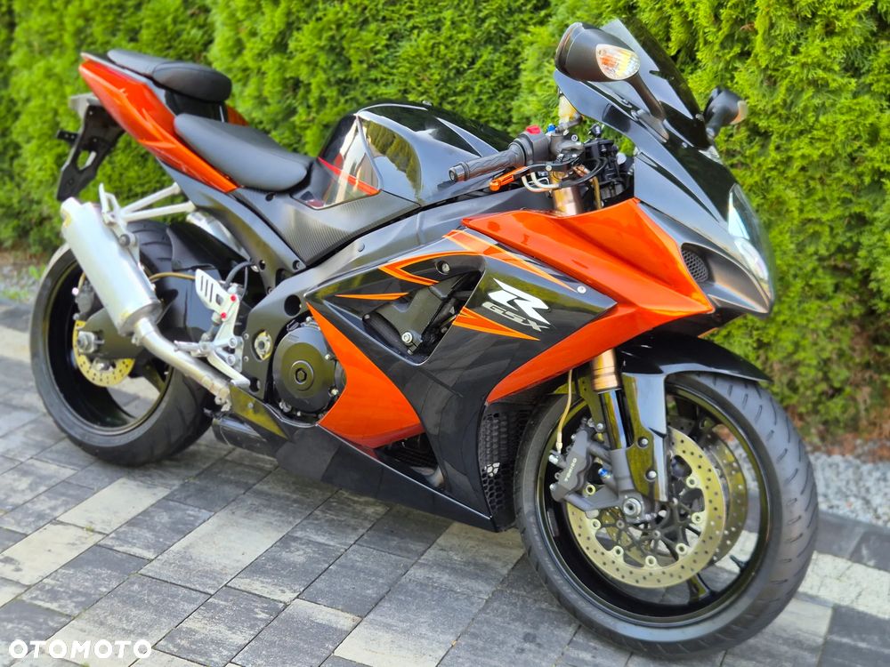 Suzuki GSX-R - 1