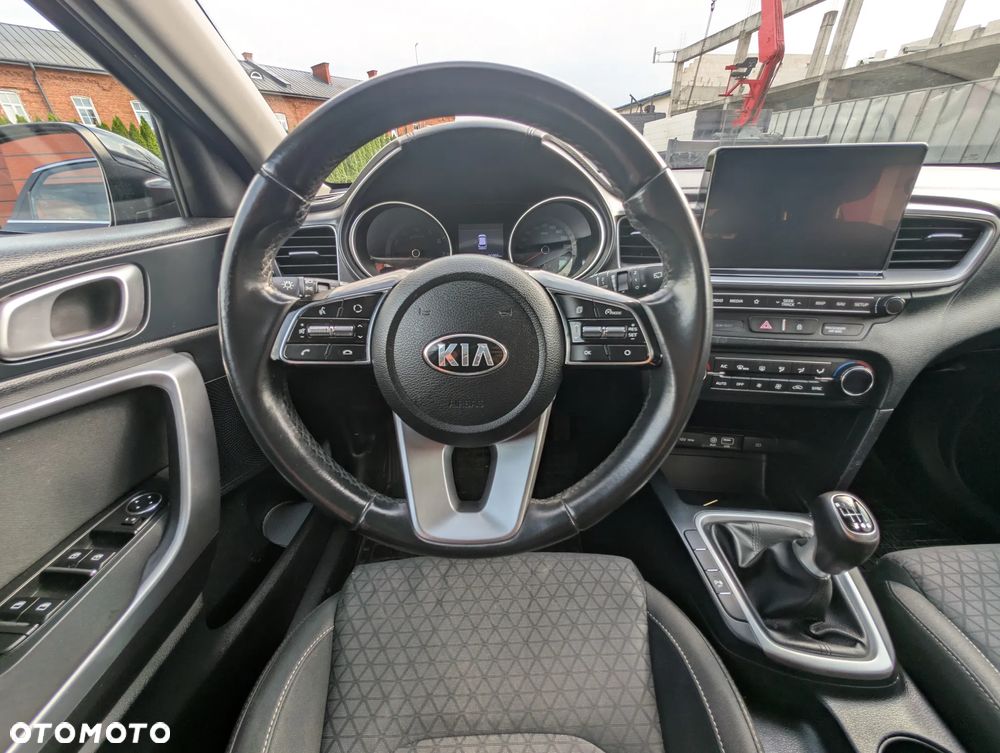 Kia Ceed 1.4 L Business Line - 12