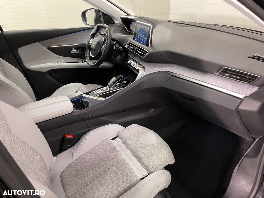 Peugeot 3008 PureTech 130 Stop & Start GPF EAT8 Allure Business-Paket - 12