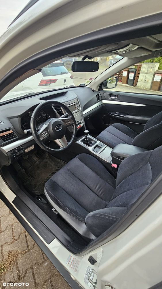 Subaru Legacy 2.0 D Active - 9