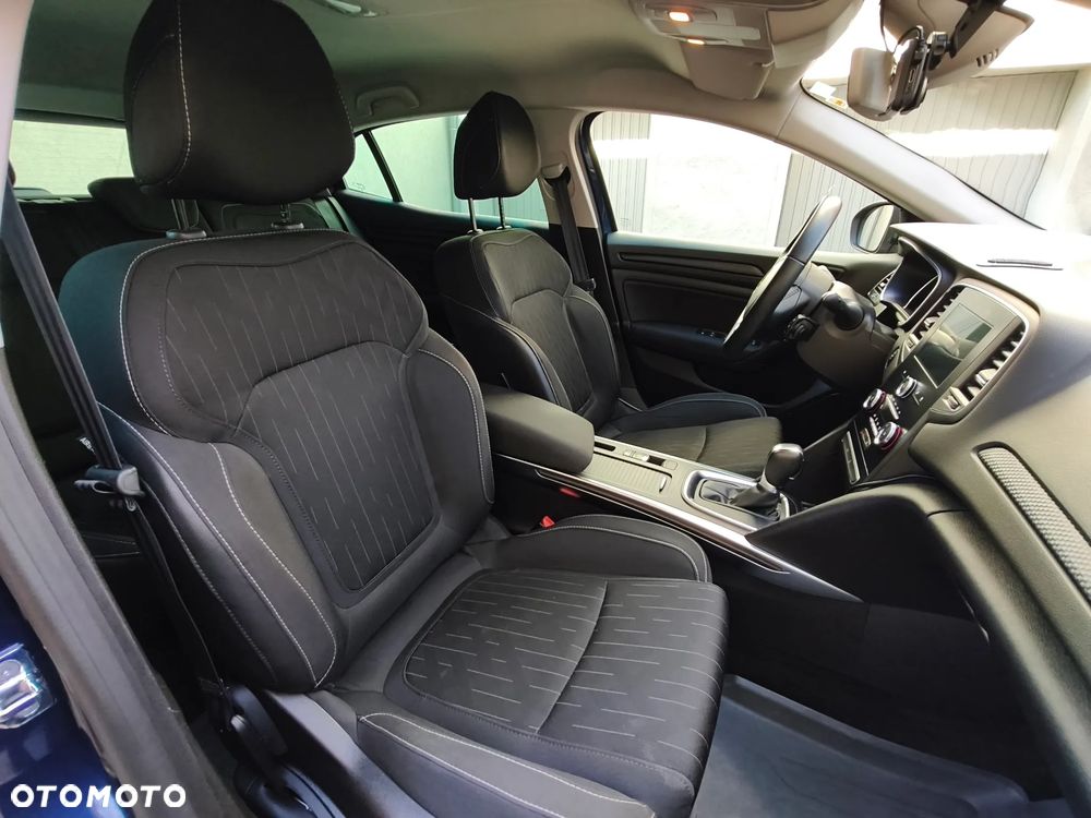 Renault Megane 1.3 TCe FAP Limited EDC - 13