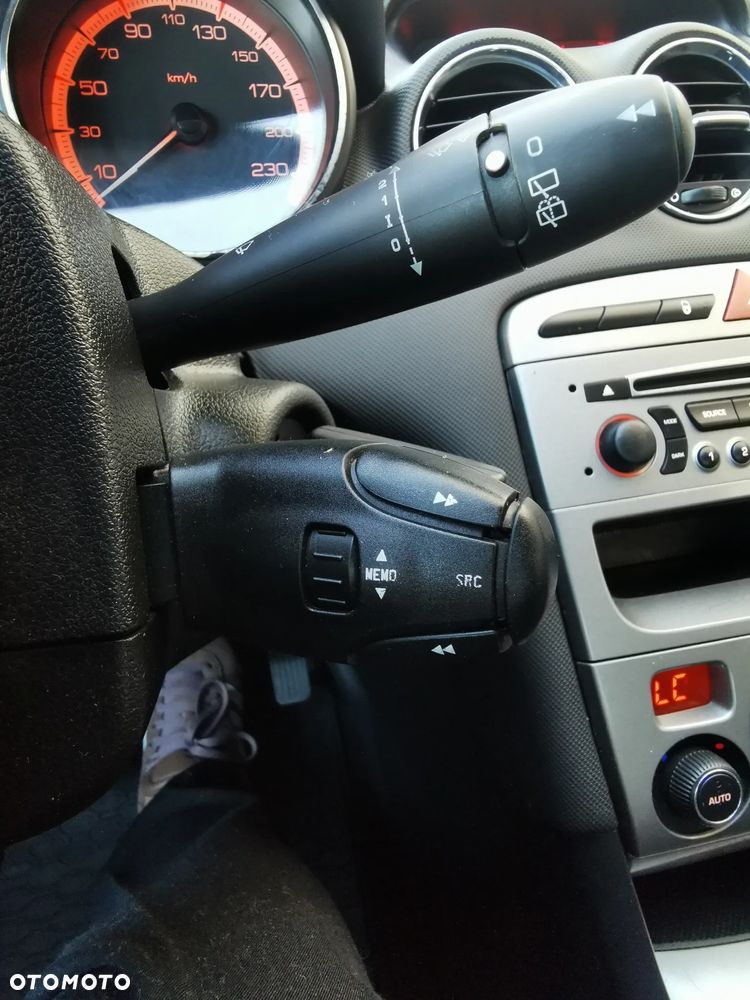 Peugeot 308 95 VTi Tendance - 18