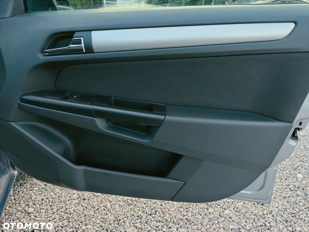 Opel Astra - 22