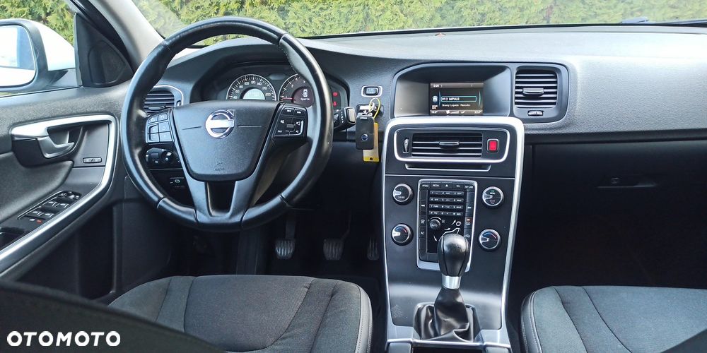 Volvo S60 D2 Edition - 20