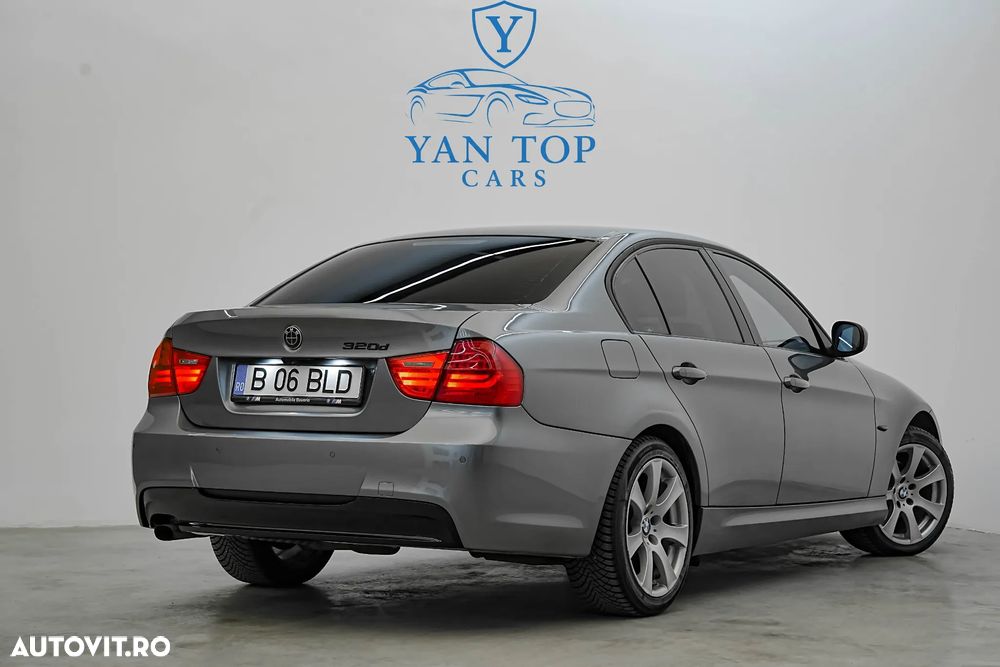 BMW Seria 3 318d Aut. M Sport - 12