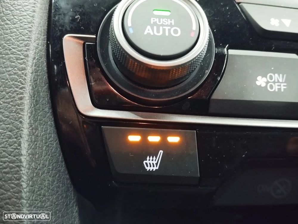 Honda Civic 1.0 i-VTEC Elegance Navi - 30