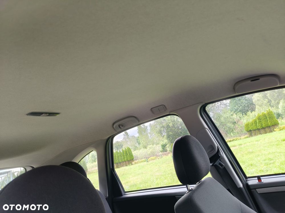 Opel Meriva 1.6 16V Catch me - 11