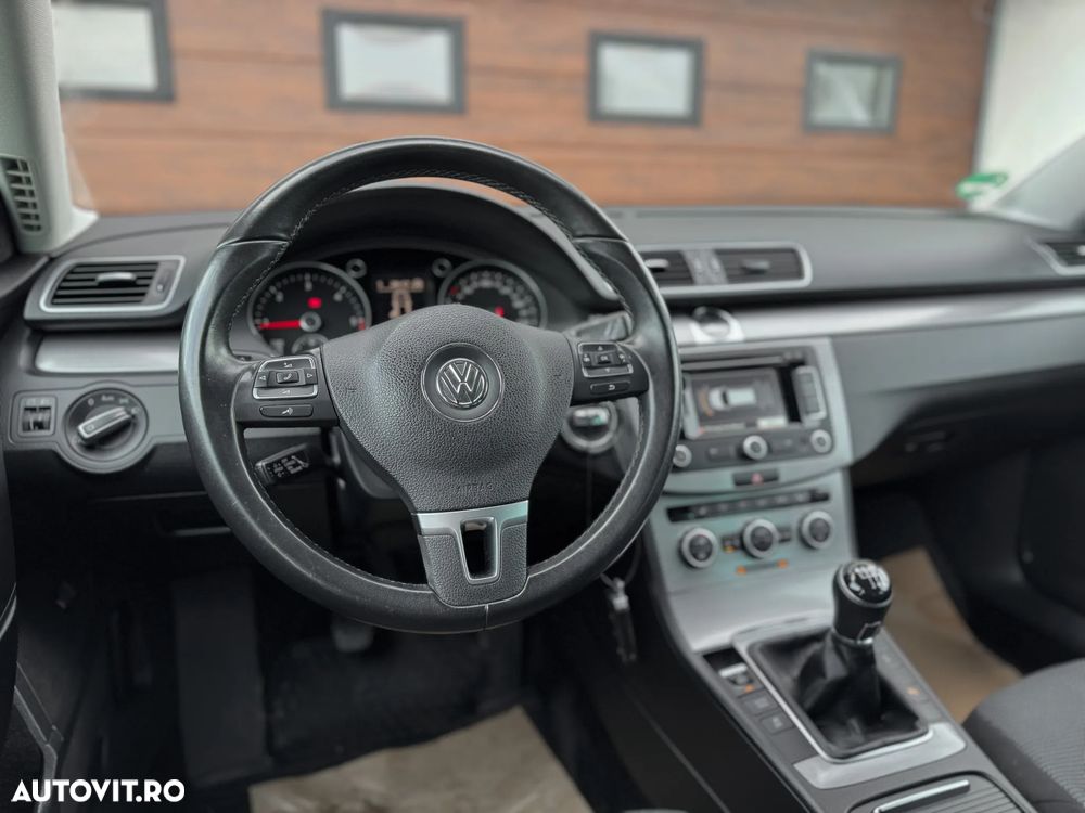 Volkswagen Passat Variant 2.0 TDI DPF Comfortline - 6
