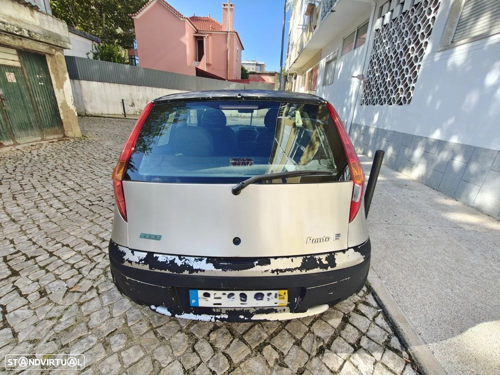 Fiat Punto 1.2 16V HLX - 8