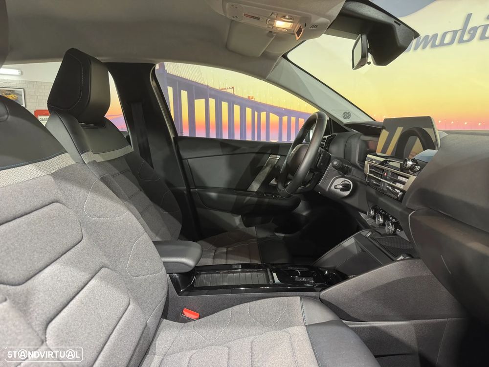 Citroën C4 X 1.2 PureTech Plus EAT8 - 14