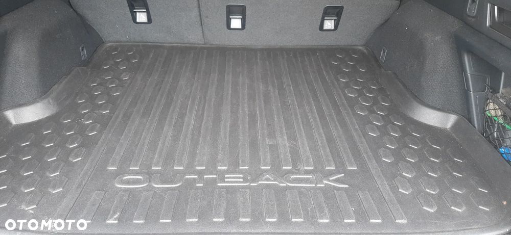 Subaru Outback 2.5i Exclusive (EyeSight) Lineartronic - 28