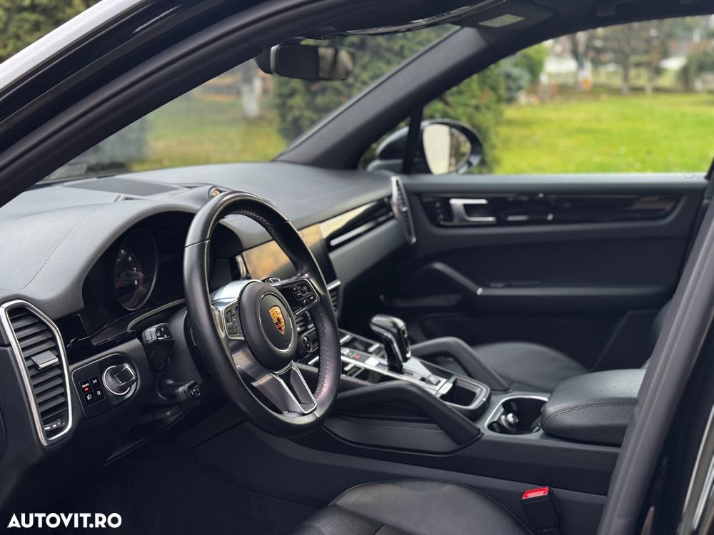 Porsche Cayenne Tiptronic S - 8