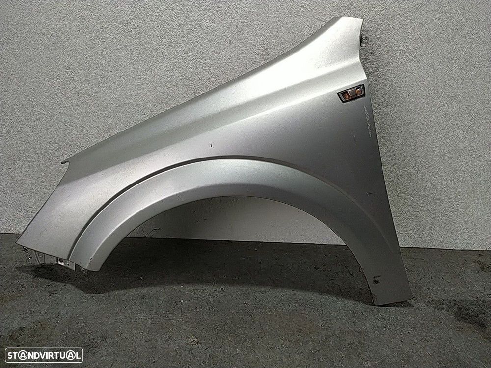 Guarda Lamas Esquerdo Opel Astra H Caixa (L70) - 1