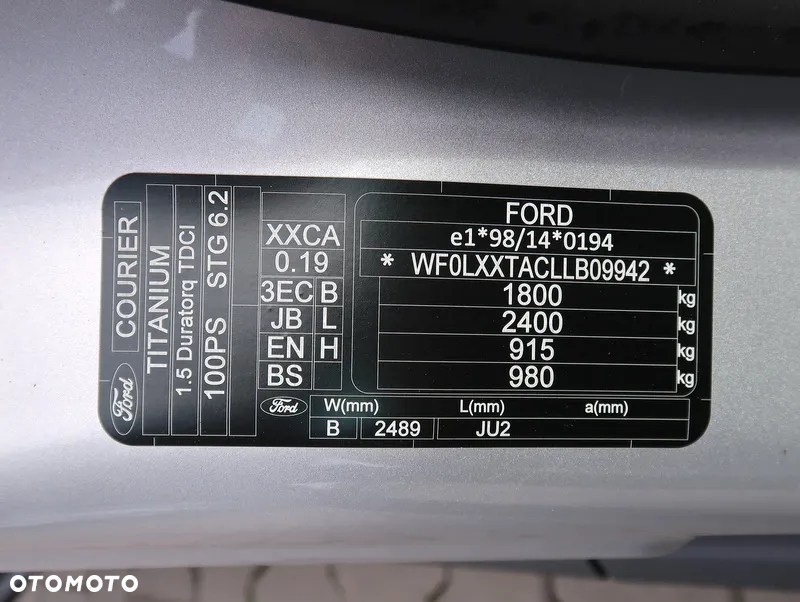 Ford Tourneo Courier 1.5 TDCi Titanium - 33