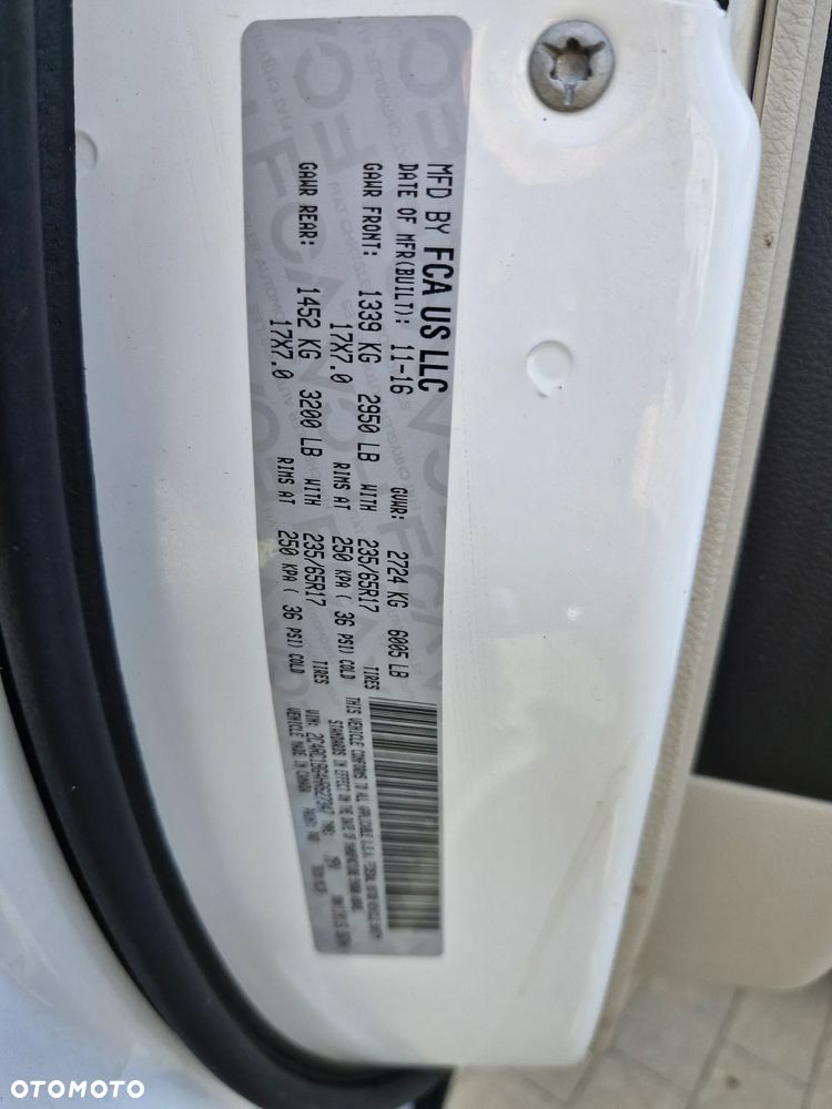 Chrysler Pacifica - 33