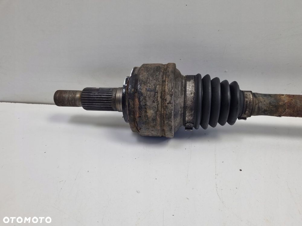 PÓŁOŚ Porsche Cayenne 3.2 VR6 PRAWA TYLNA _ półośka prawy tył 7L0501201 - 2