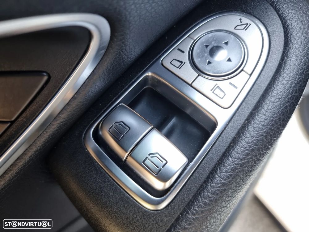 Mercedes-Benz C 220 d 9G-TRONIC AMG Line - 26