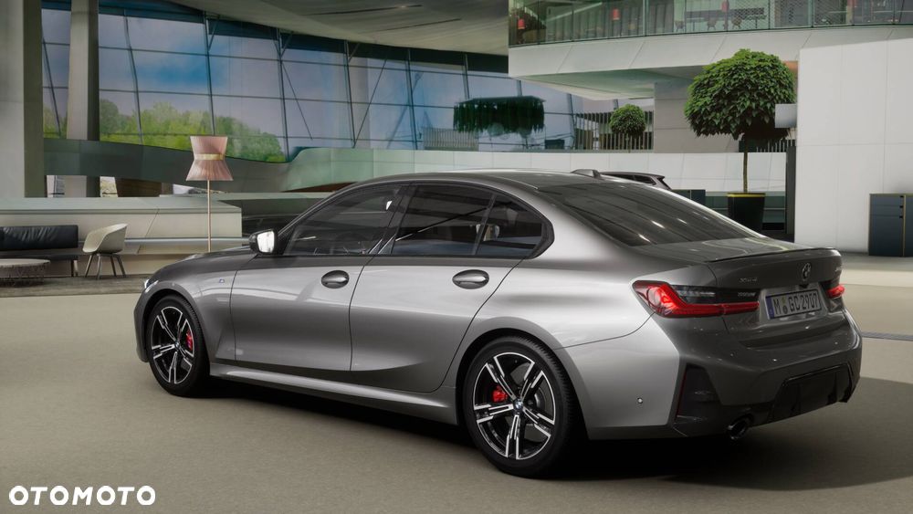 BMW Seria 3 330i xDrive M Sport - 4