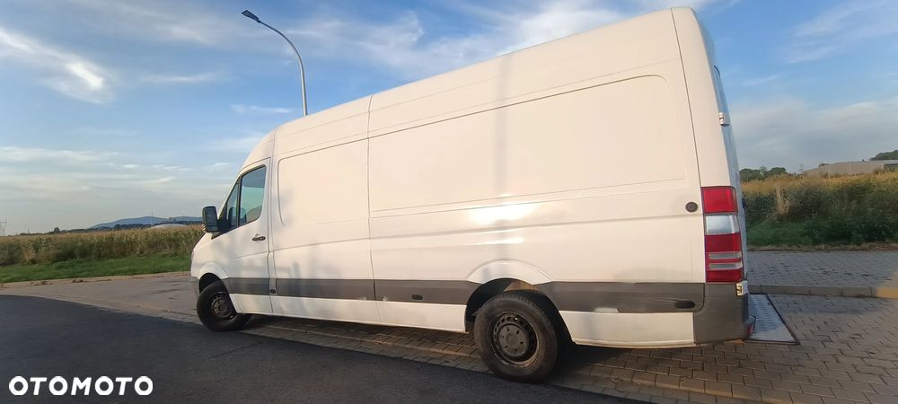 Mercedes-Benz Sprinter - 4