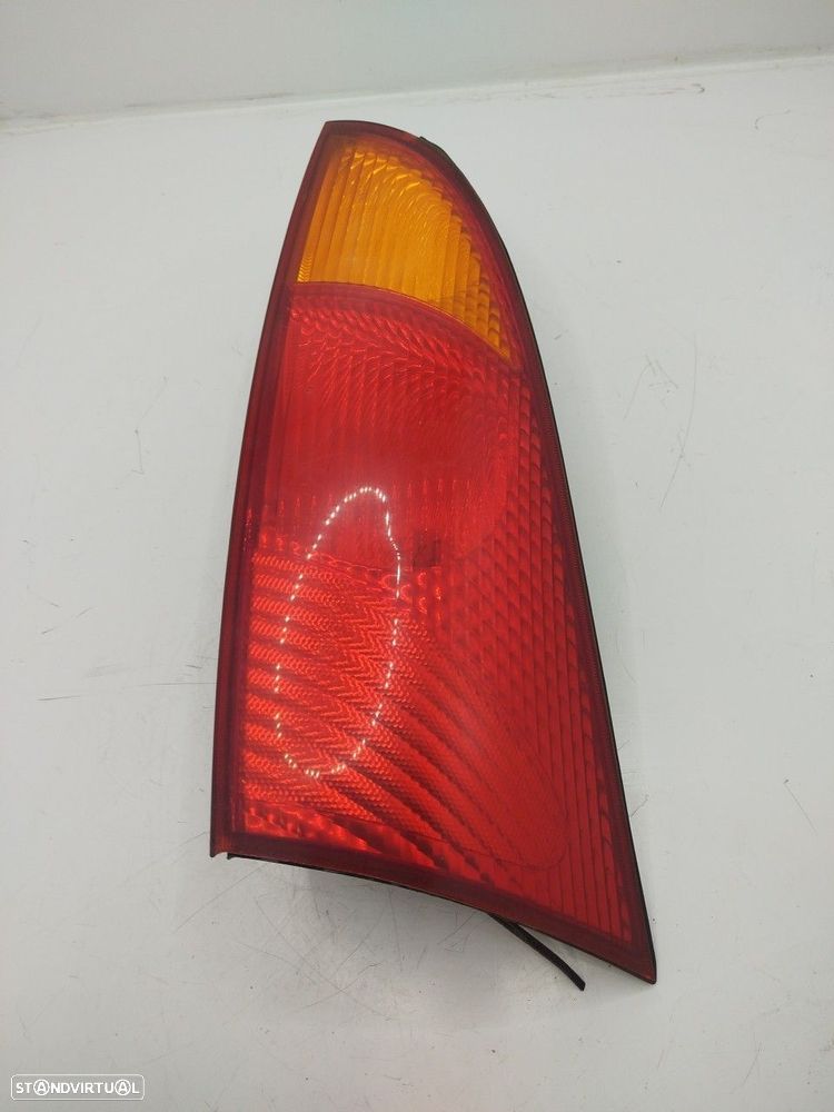 Farolim Stop Esq Ford Focus (Daw, Dbw) - 2