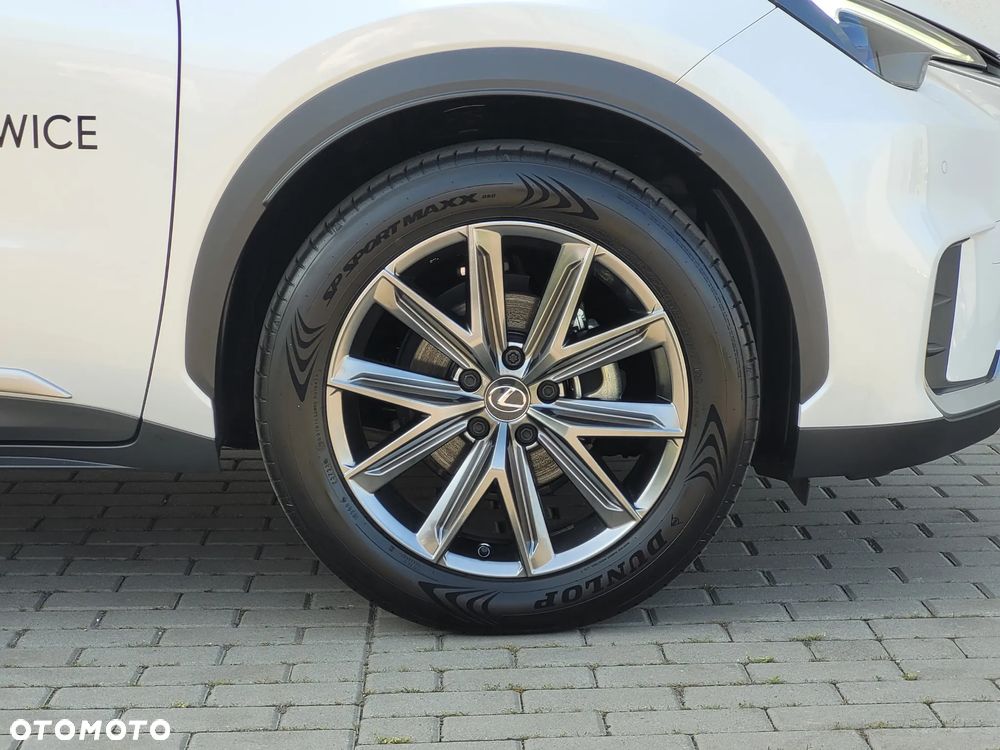 Lexus LBX 1.5 Hybrid Elegant AWD - 24