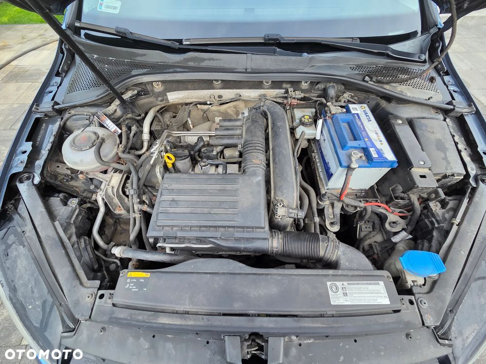 Volkswagen Golf 1.4 TSI BMT Comfortline - 13