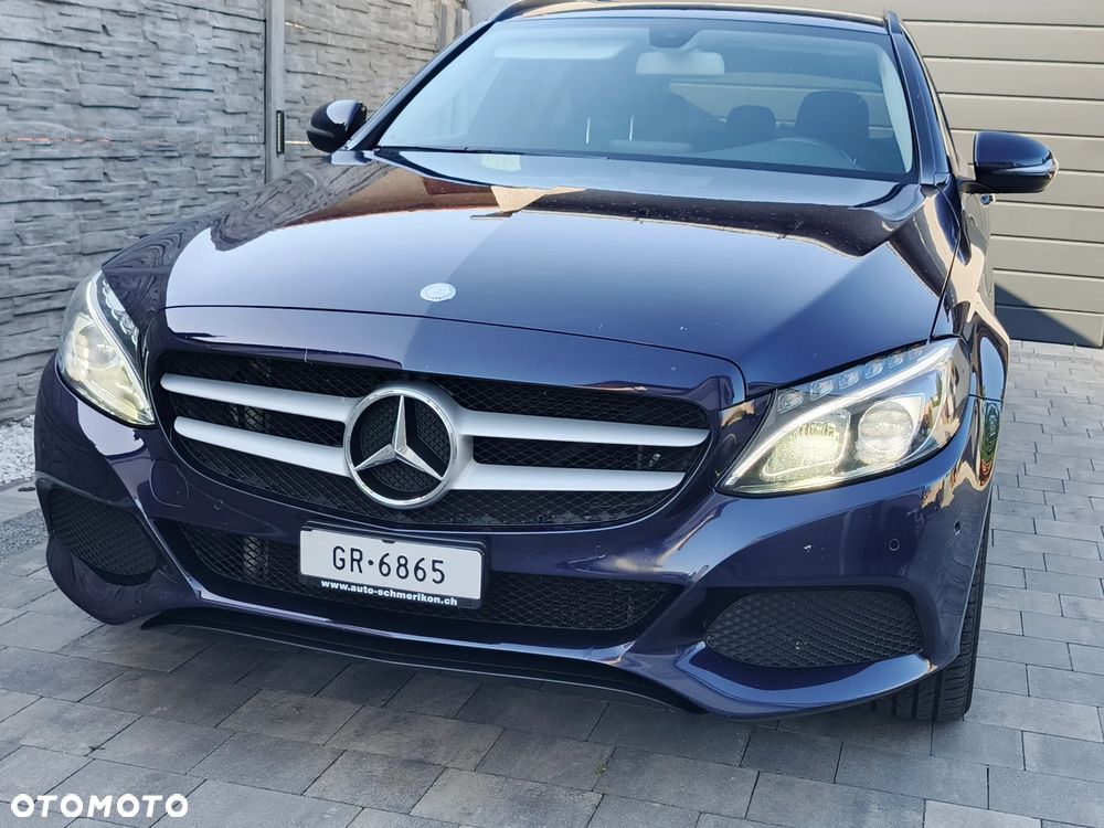 Mercedes-Benz Klasa C 220 d 4-Matic 7G-TRONIC - 24